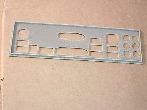 Shield plaque arriere - i/o,