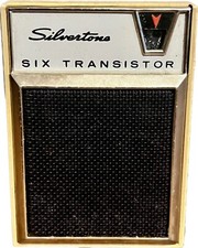 Silvertone 2206 Gold Radio CH=132.61101 Six Transistor + Custodia