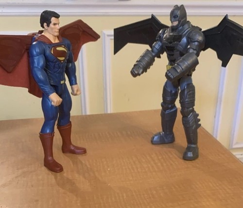 Batman facing superman alba - facing,
