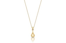 Collana con ciondolo a goccia