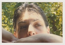 Affettuoso bel giovane ragazzo