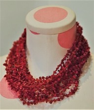 Stock collane perline celesti e rosse girocollo