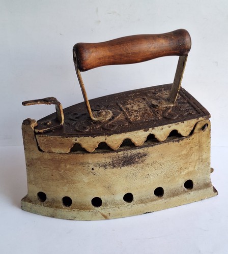 Antico ferro stiro a - da,