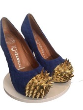 JEFFREY CAMPBELL décolleté