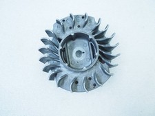 USATO ORIGINALE VOLANO MOTOSEGA STIHL 020T 020AV MS200  ADATTABILE 1129 400 1201