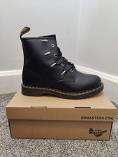 Dr Martens, Nero 1460, Alien