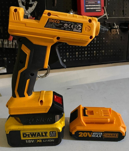 Adattatore batteria dewalt - adattatore,