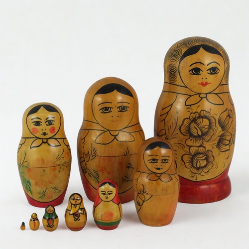 Bambola nesting vintage - da,