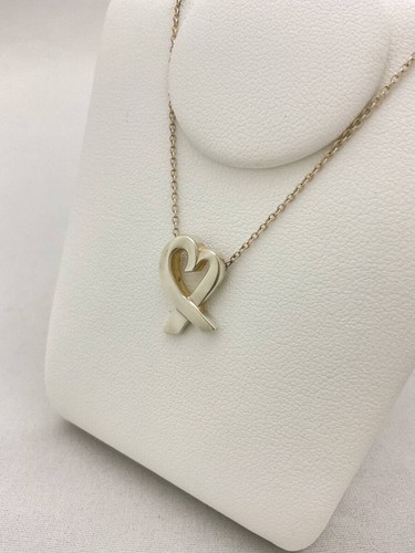 Autentica collana con ciondolo
