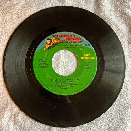 Vinyl record elton john - vinyl,