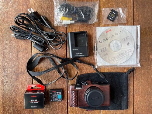 Fotocamera digitale compatta