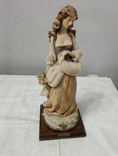 Scultura Capodimonte N G.Armani Florence  1983 Donna Con Cesto Di Fiori