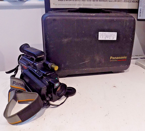 Videocamera panasonic vhs - videocamera, vhs-c