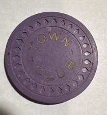 Town Club North Las Vegas $25 Clay Diamond Mold Casino Chip 1945-1964 TR King