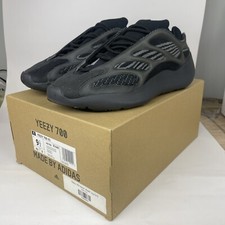 Adidas Yeezy Boost 700 V3
