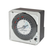 OROLOGIO INTERRUTTORE ORARIO GIORNAL E SETTIM CON CAVALIER A PARETE TS 10 CEWAL