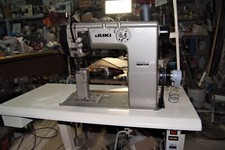 MACCHINA DA CUCIRE INDUSTRIALE A COLONNA JUKI TRIPLO TRASPORTO PER PELLE