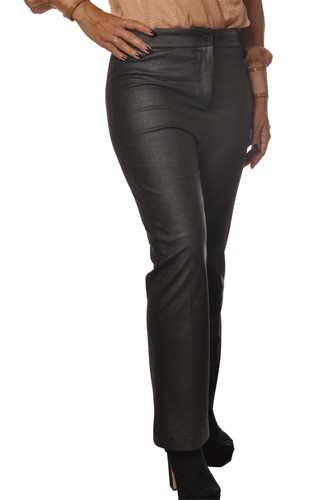 Pantalone modello