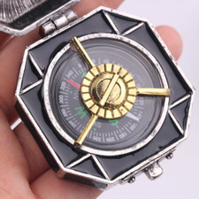 Collana girocollo con ciondolo