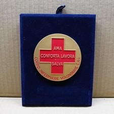 Crest Militare con Placca Corpo Infermiere Volontarie C.R.I. Ama Conforta Lavora
