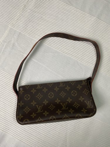 Louis vuitton pochette - louis,