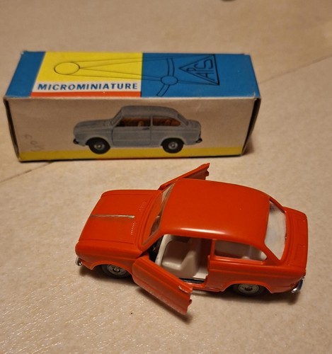 Microminiature fiat 850 - 81,