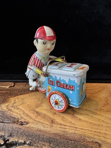 Giocattolo latta vintage - di,