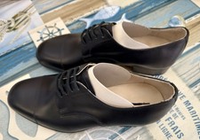 scarpe uomo in pelle nere.