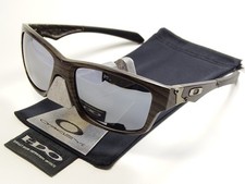 Occhiali da sole Oakley