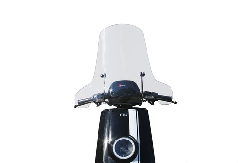 Parabrezza alto con - alto,