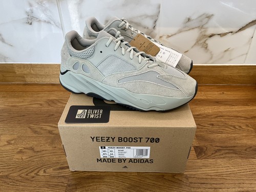 Adidas yeezy boost - boost, salt