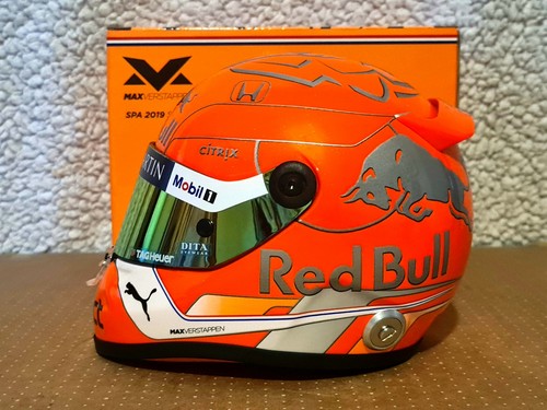 Casco aston martin red - aston,