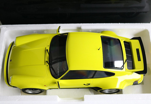 Porsche 911 930 turbo - 930,