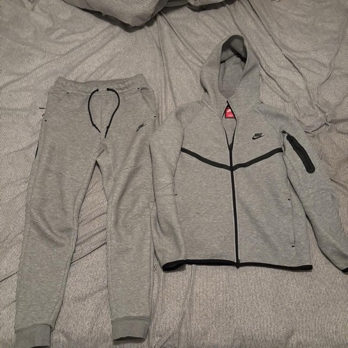 Grey nike tech - nike,