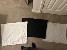 T-shirt Yeezy scatola vuota