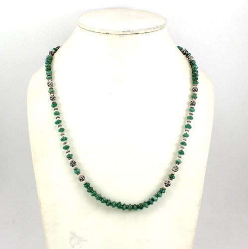 Collana con pietre preziose