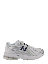 New Balance sneakers unisex