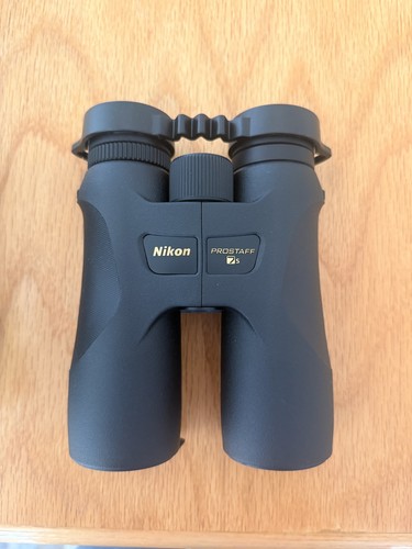 New never used nikon - !,
