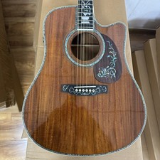 Chitarra acustica Dreadnought