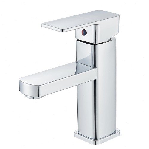 Rubinetto cromato bagno