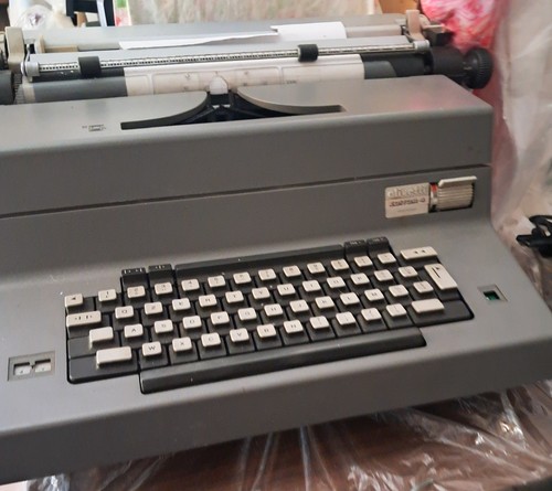 Macchina scrivere olivetti - scrivere,