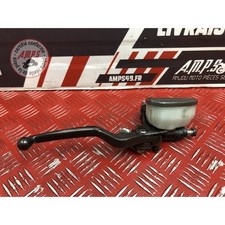 Maitre cylindre de frein avant