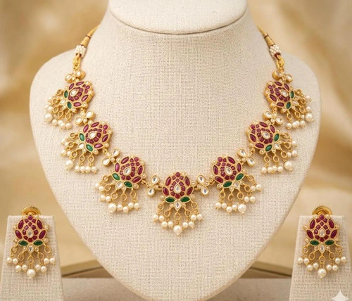 Set collana tradizionale