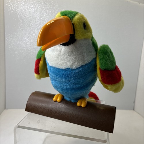 Talking toucan parrot - toucan,