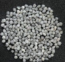 Diamante grezzo naturale