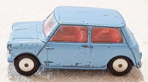 Corgi toys morris mini minor - toys,
