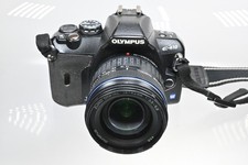 OLYMPUS E-410 ZUIKO 14-42 mm