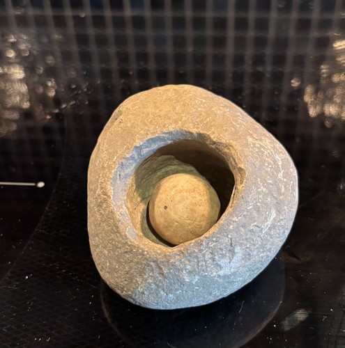 Antico artefatto ciotola