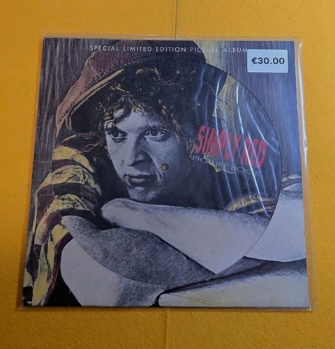 Simply red picture book - red, -picture