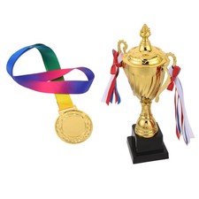 1 set di trofei e medaglie per